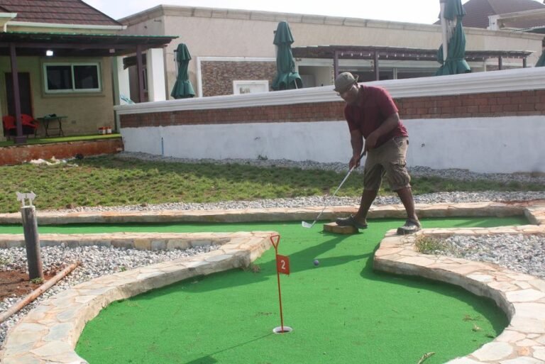 Grace Courtyards: mini golf hole